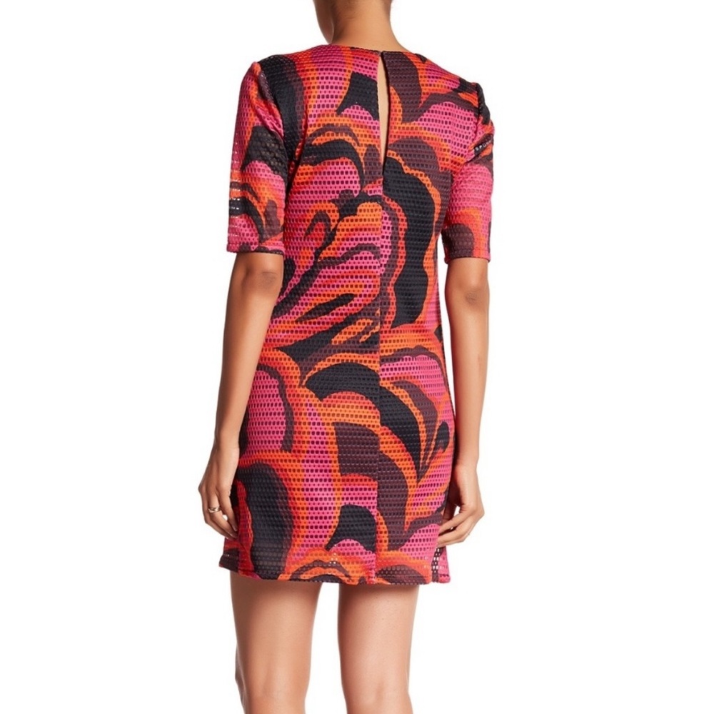 Trina Turk Nagoya Blossom Dress Mesh Overlay Short Sleeve Women's Size XS - Picture 3 of 12